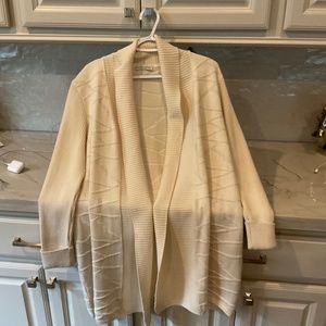 Ladies cream colored cardigan